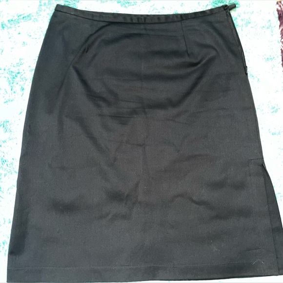 Trina Turk Skirt - Picture 1 of 3